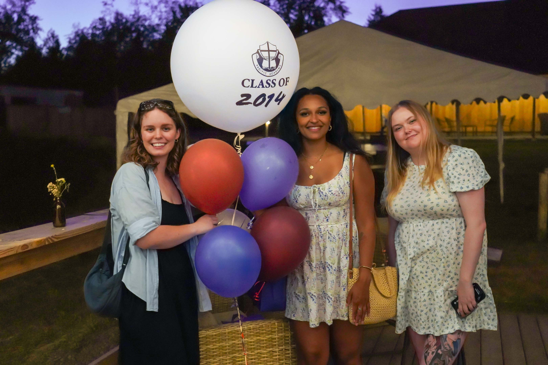 Alums connecting as they celebrate their Class of 2014 Pacific Academy 10-Year Reunion